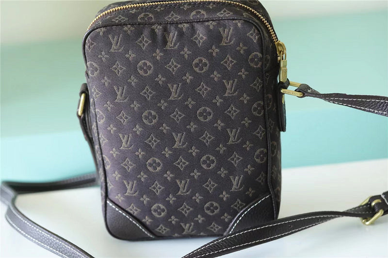 Fan Fashion Lu-Vi bags - 9904