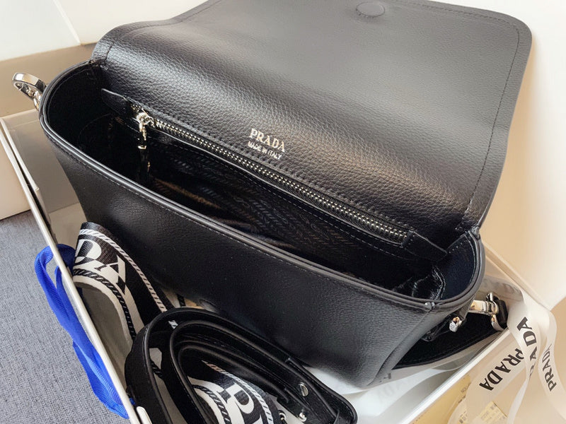 Amelia- PRDA  LUXURY BAGS - 571