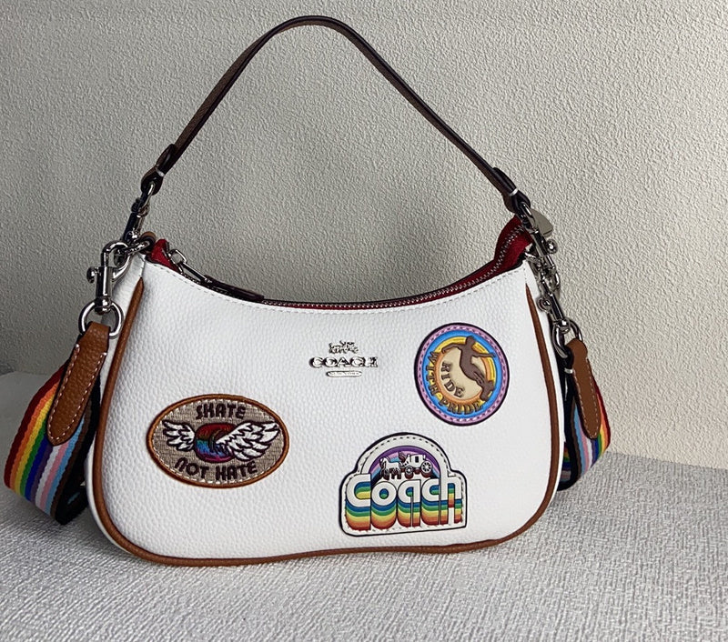 Amelia-i CAH Bags - 081
