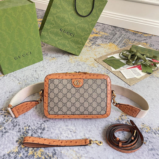Amelia Fashion - GCI Bags - 2005