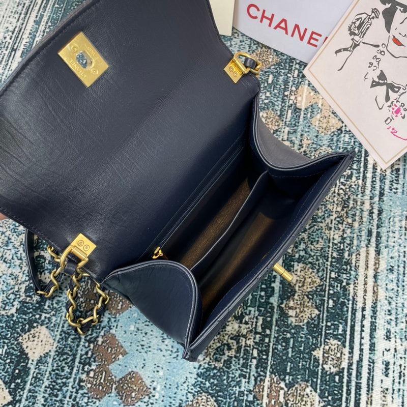 Wellow Bags - Chanel - Bags  - 680