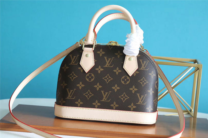 Fan Fashion Lu-Vi bags - 8244