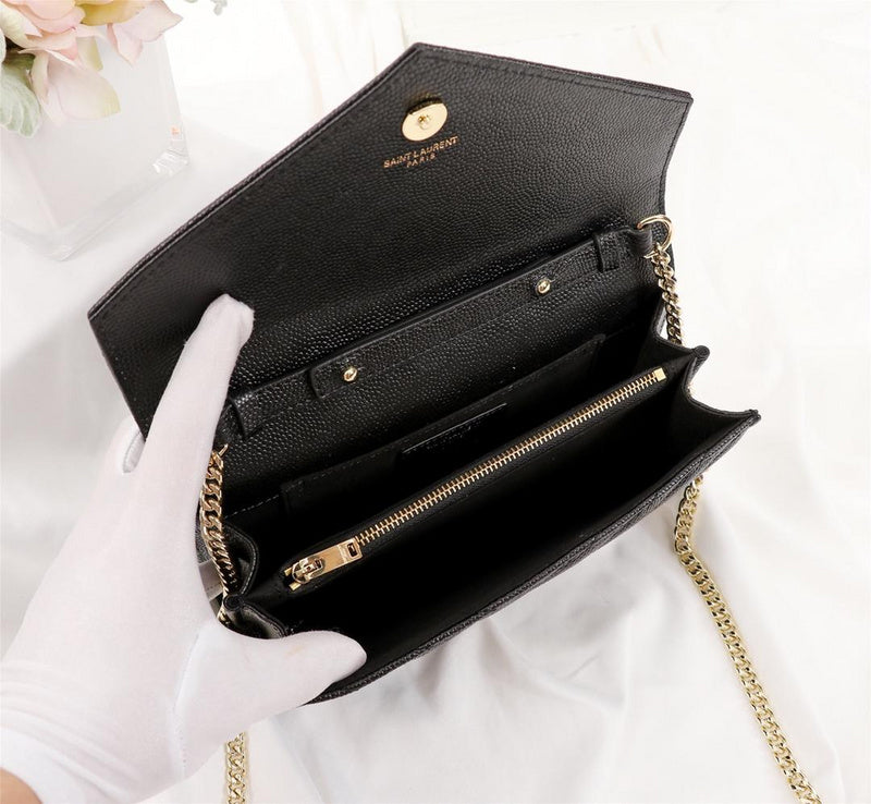 Amelia - YSL Bag - 2586