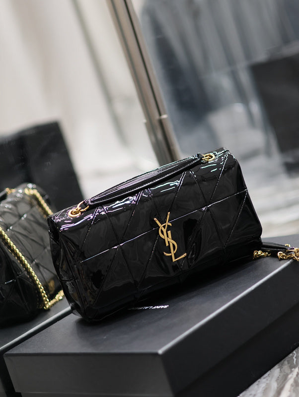 Amelia - YSL Bag - 1818