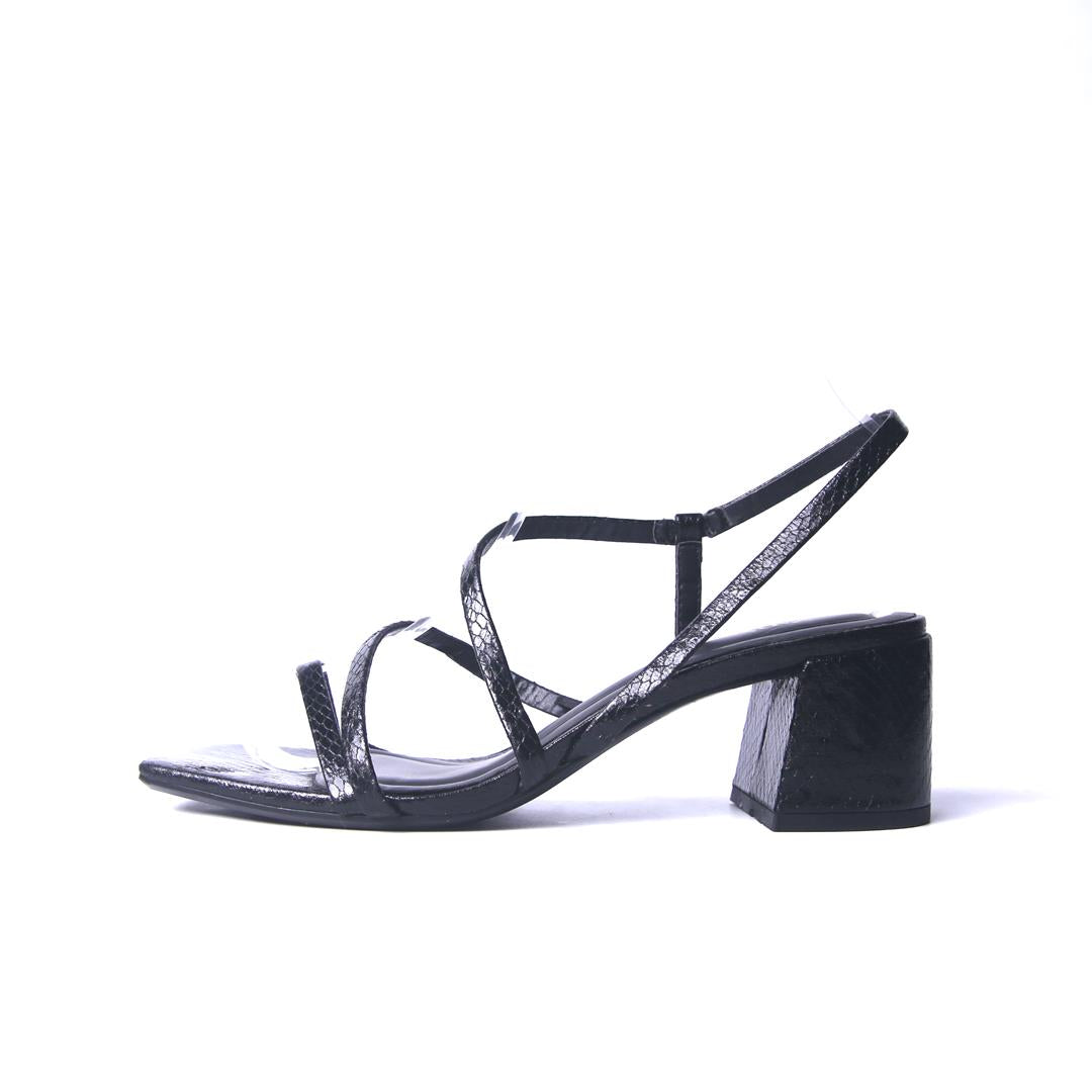 ZARA. .