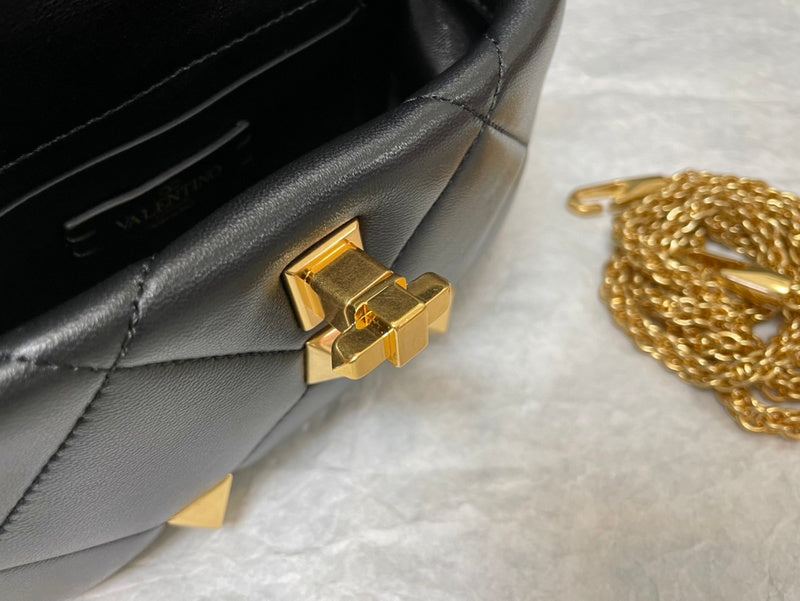 Amelia's Bag Gallery - VEL Bags - 564