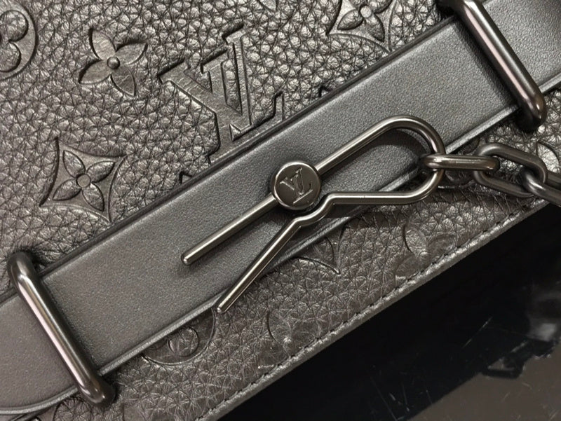 Fan Fashion Lu-Vi bags - 17638
