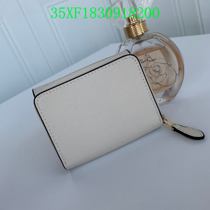 Amelia - CAH Wallet - 080