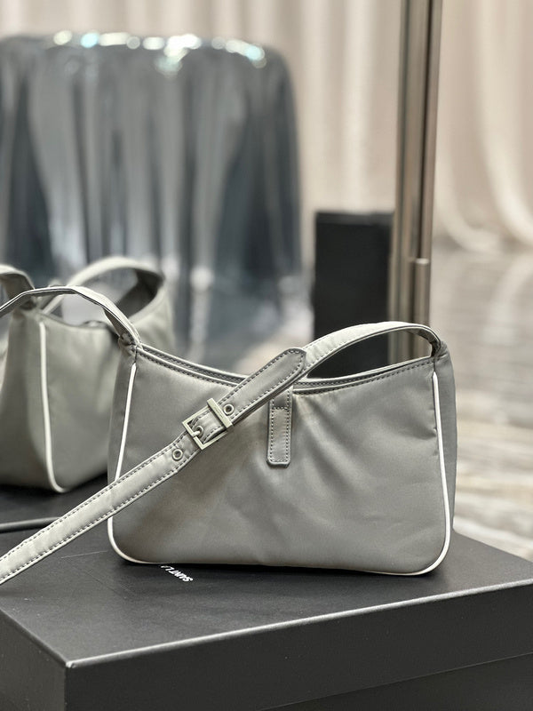 Amelia - YSL Bag - 1922