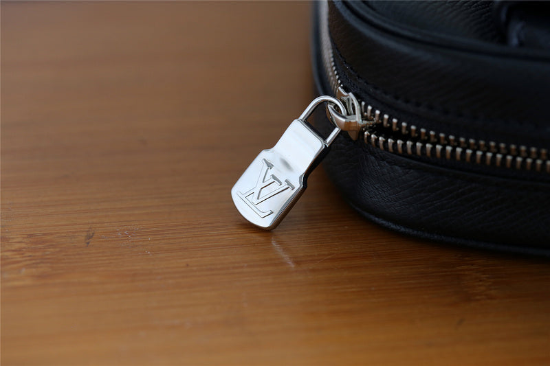 Fan Fashion Lu-Vi bags - 10483
