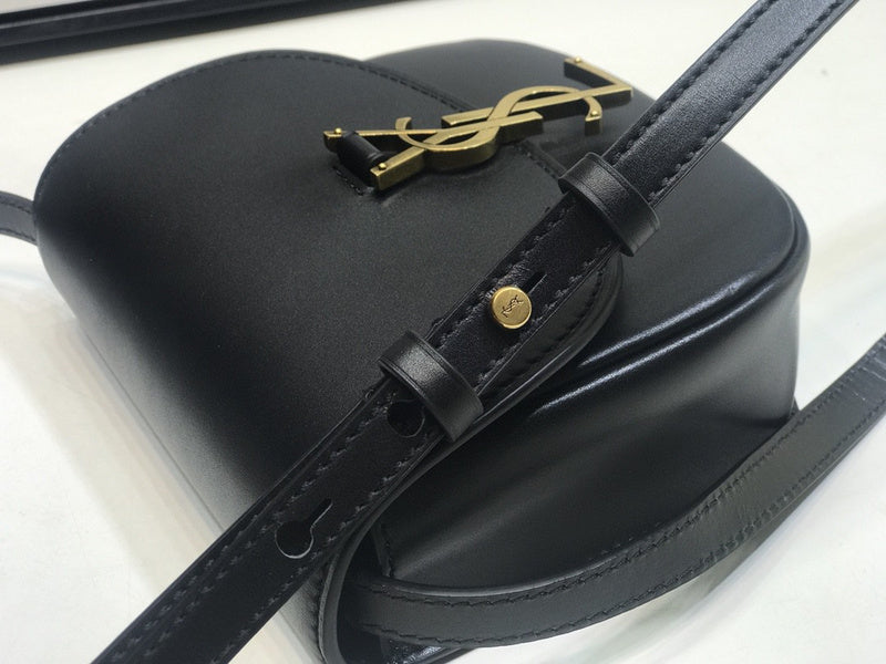 Amelia - YSL Bag - 2143