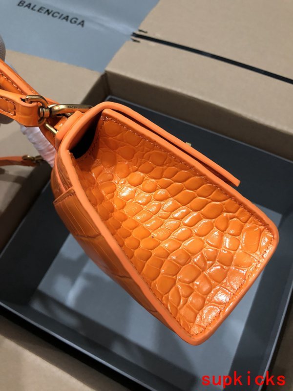 Amelia- BG Hourglass Bags - 122