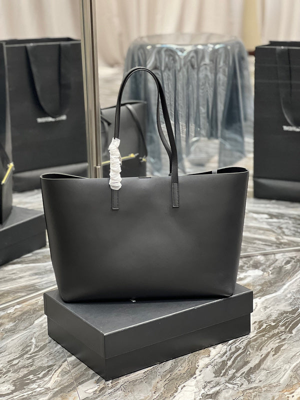 Amelia - YSL Bag - 3792