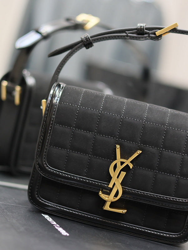Amelia - YSL Bag - 1847