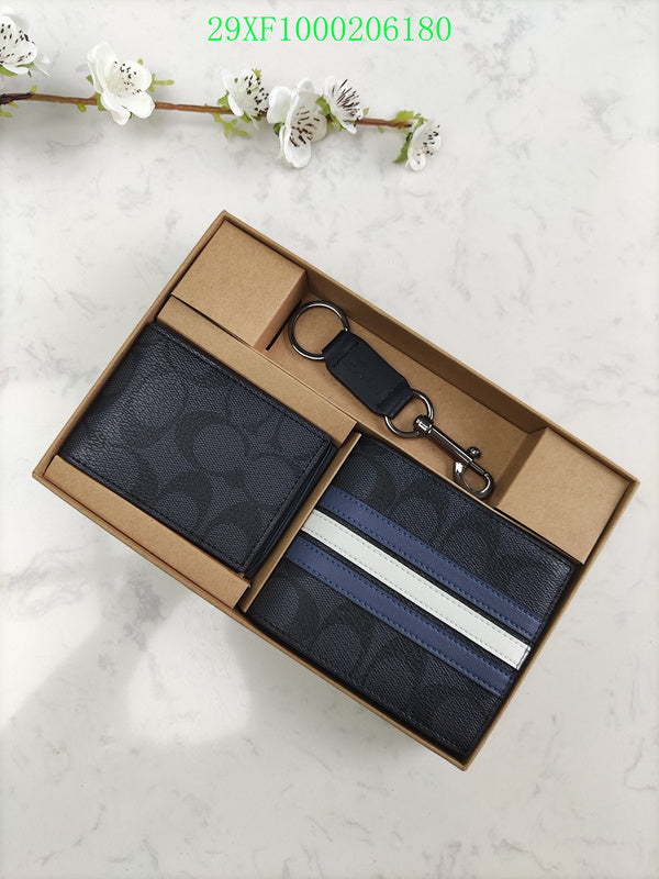 Amelia - CAH Wallet - 009