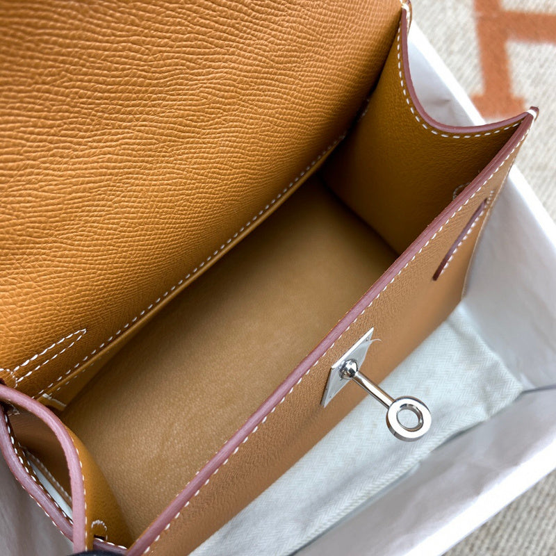 Amelia - HMS Bags - 1718