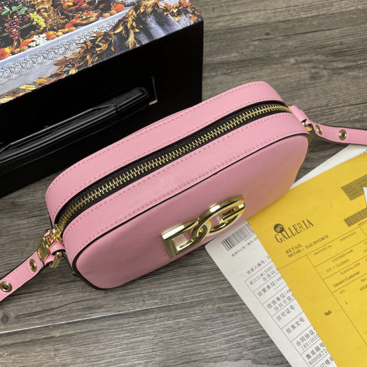 DG Crossbody 3.5 Bag Pink For Women 7.5in/19AmeliaDG B-Berry - BB 7095AW57680469