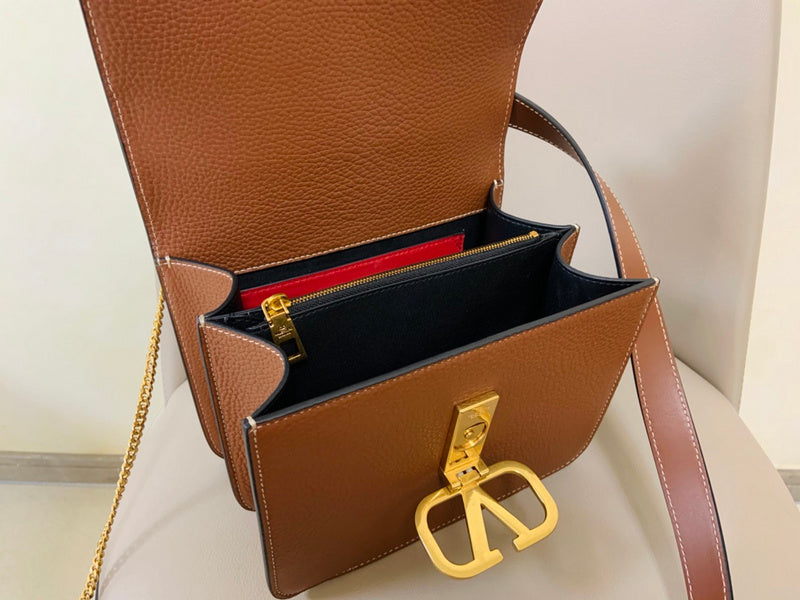 VAL LUXURY BAGS - FOR FASHION LOVERS  AFFORDABLE LUXURY BAGS- 1090