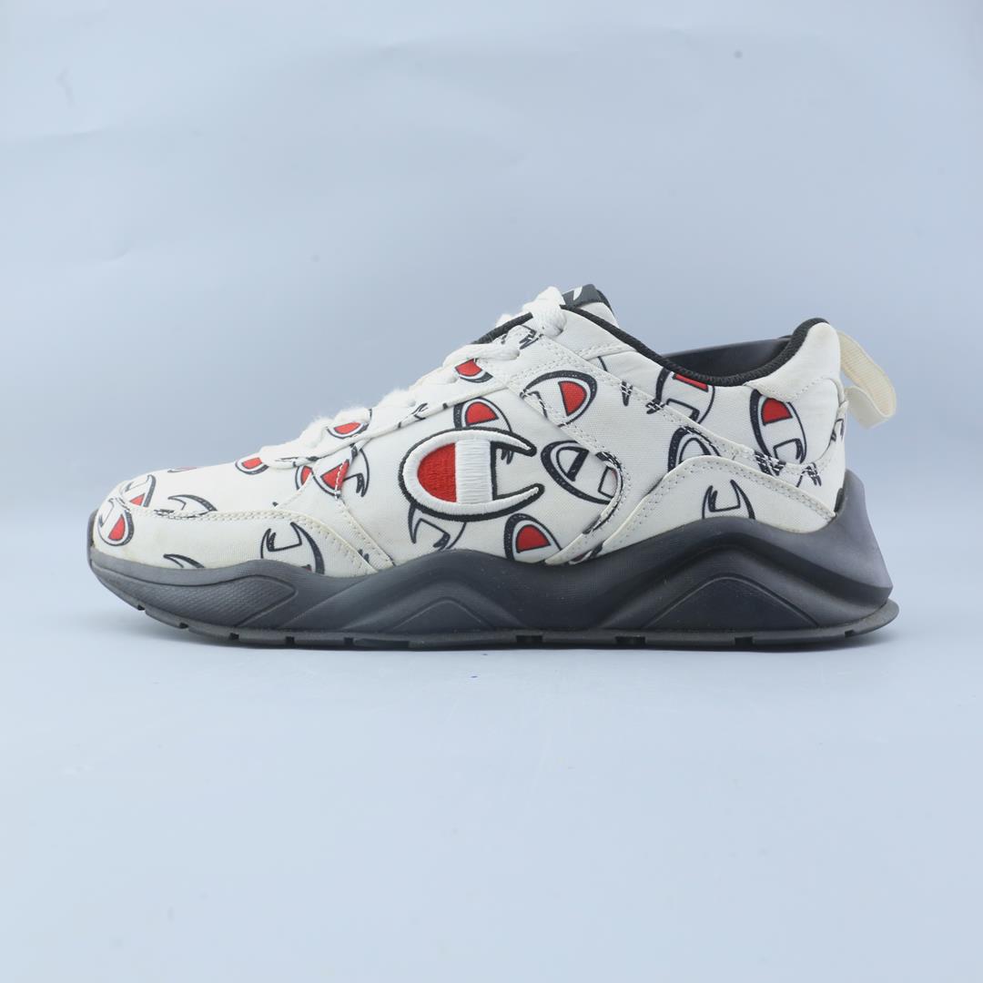 CHAMPION 93 EIGHTEEN