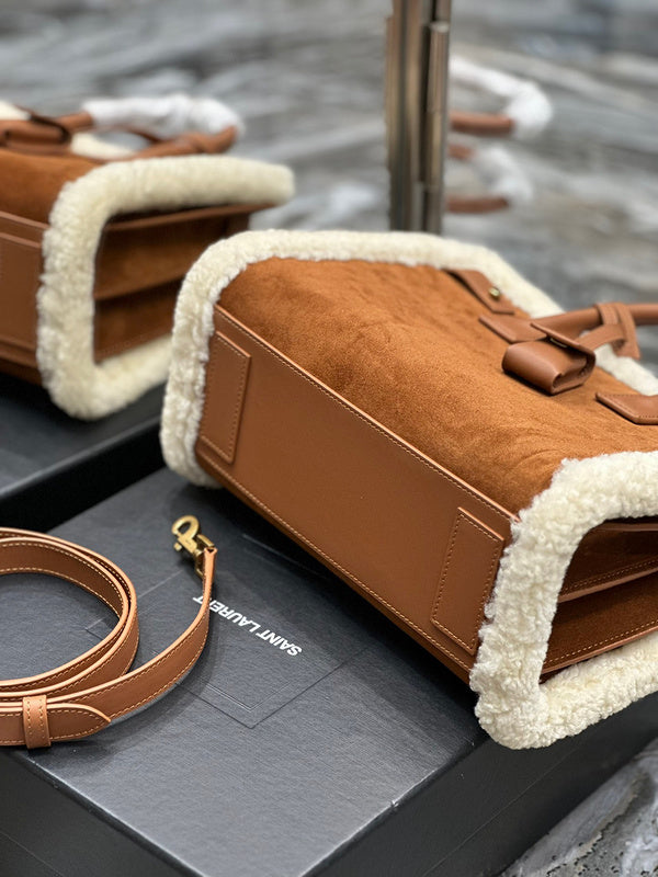 Amelia - YSL Bag - 3939
