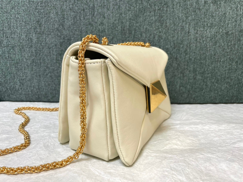 VAL LUXURY BAGS - FOR FASHION LOVERS  AFFORDABLE LUXURY BAGS- 934