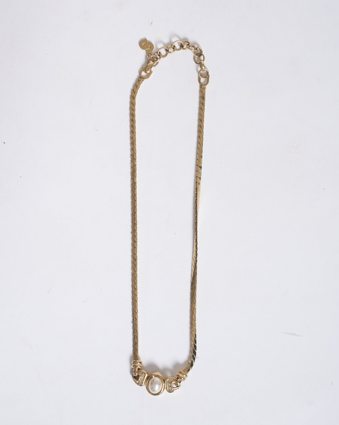 Christian Dior   pearl and gold plated necklace