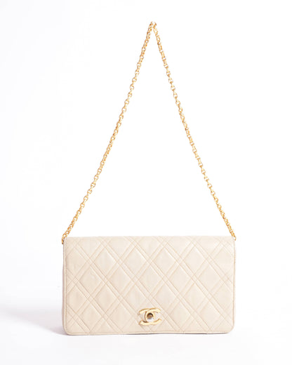 Chanel classic 22 cc logo chain shoulder bag