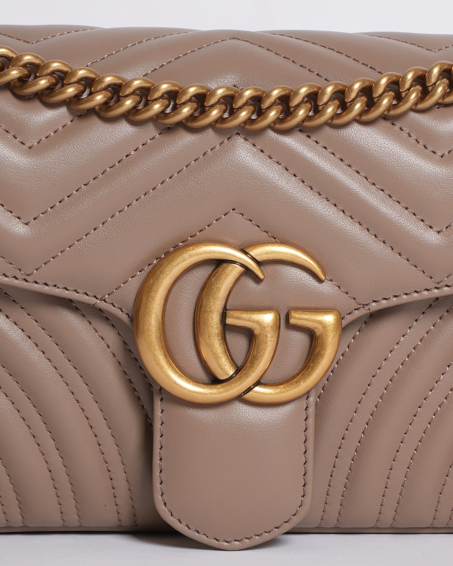 New Gucci GG Marmont Medium Shoulder Bag in Beige