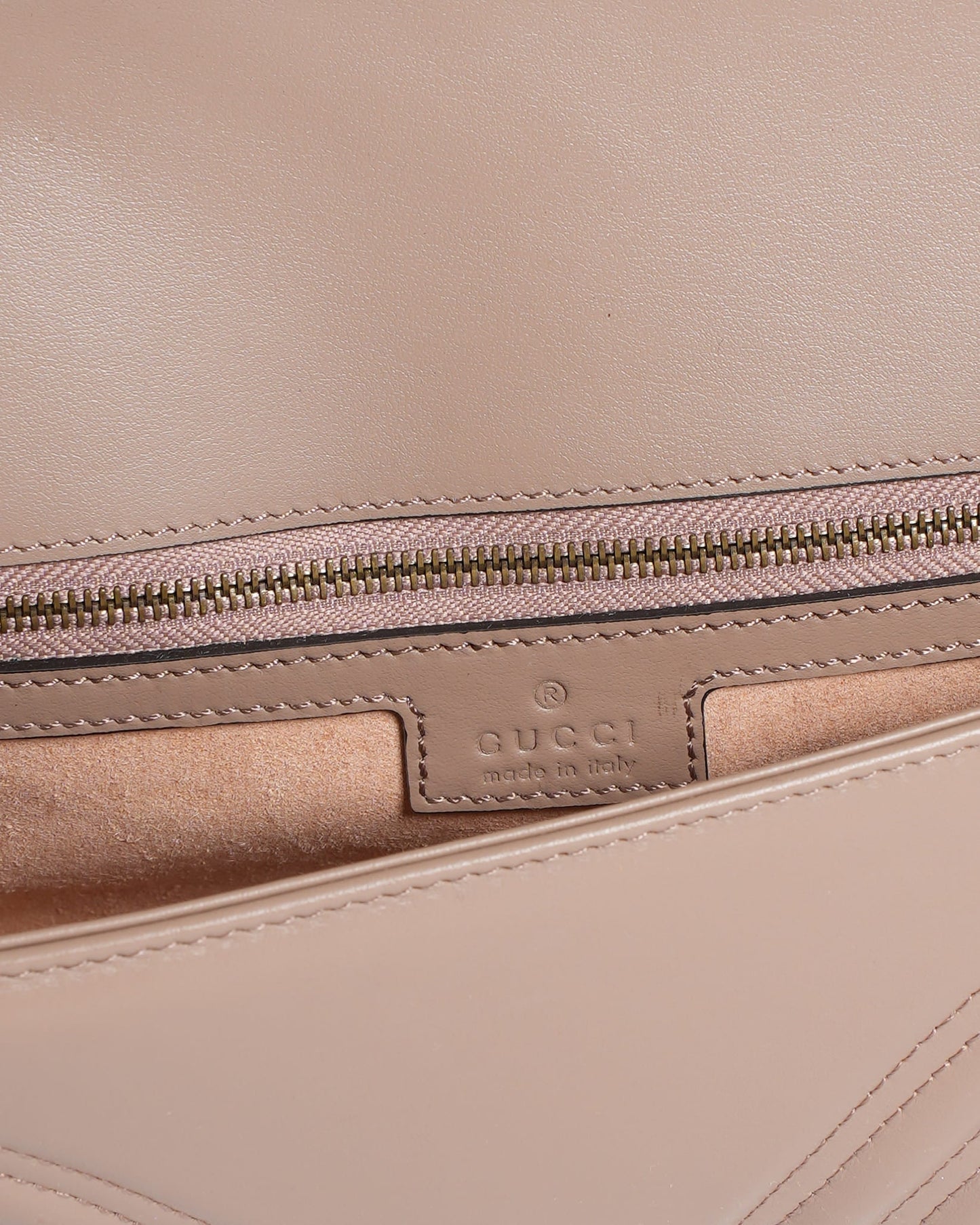 New Gucci GG Marmont Medium Shoulder Bag in Beige