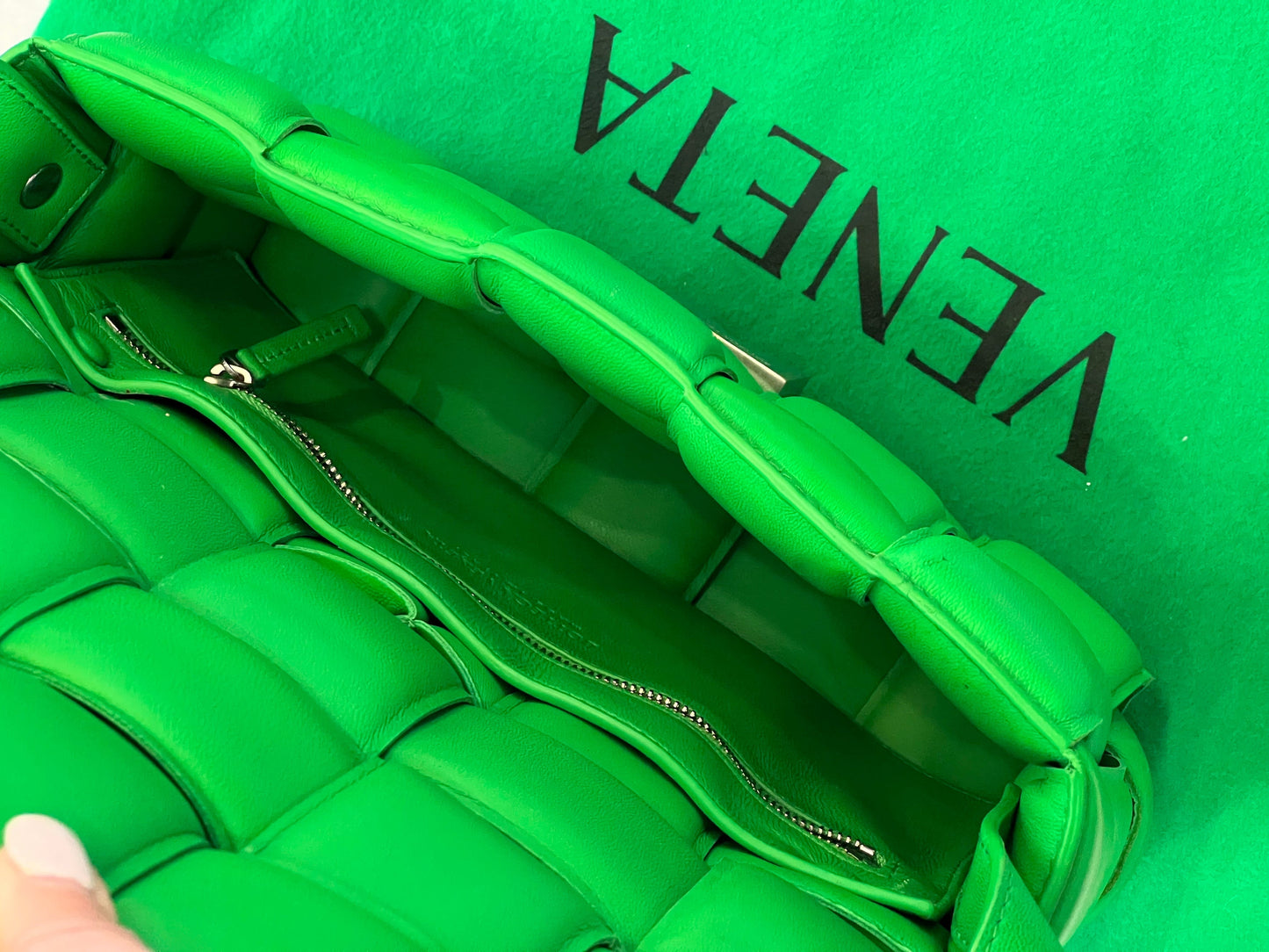 B - V PADDED CASSETTE BAG