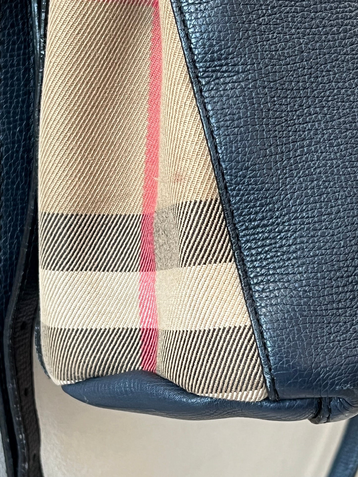 BURBERRY BANNER LEATHER & HO  CHECK TOTE BAG