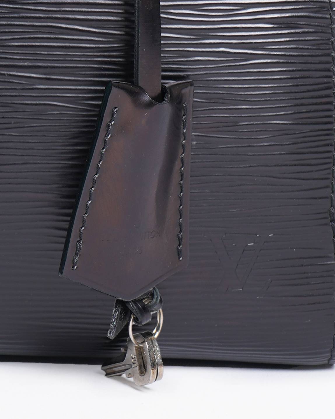Louis Vuitton Pont Neuf   leather Handbag