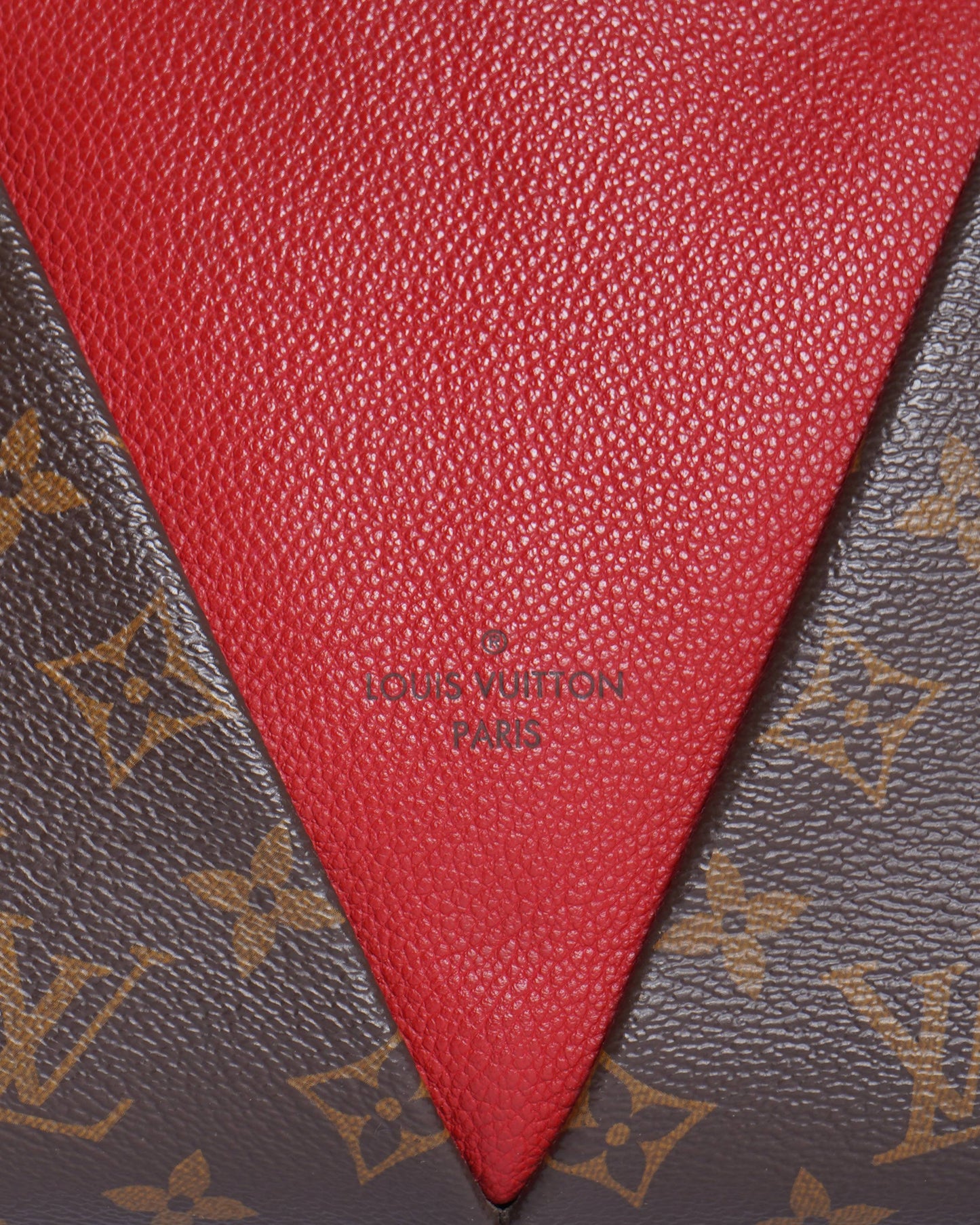 Louis Vuitton Monogram V Tote Leather handbag