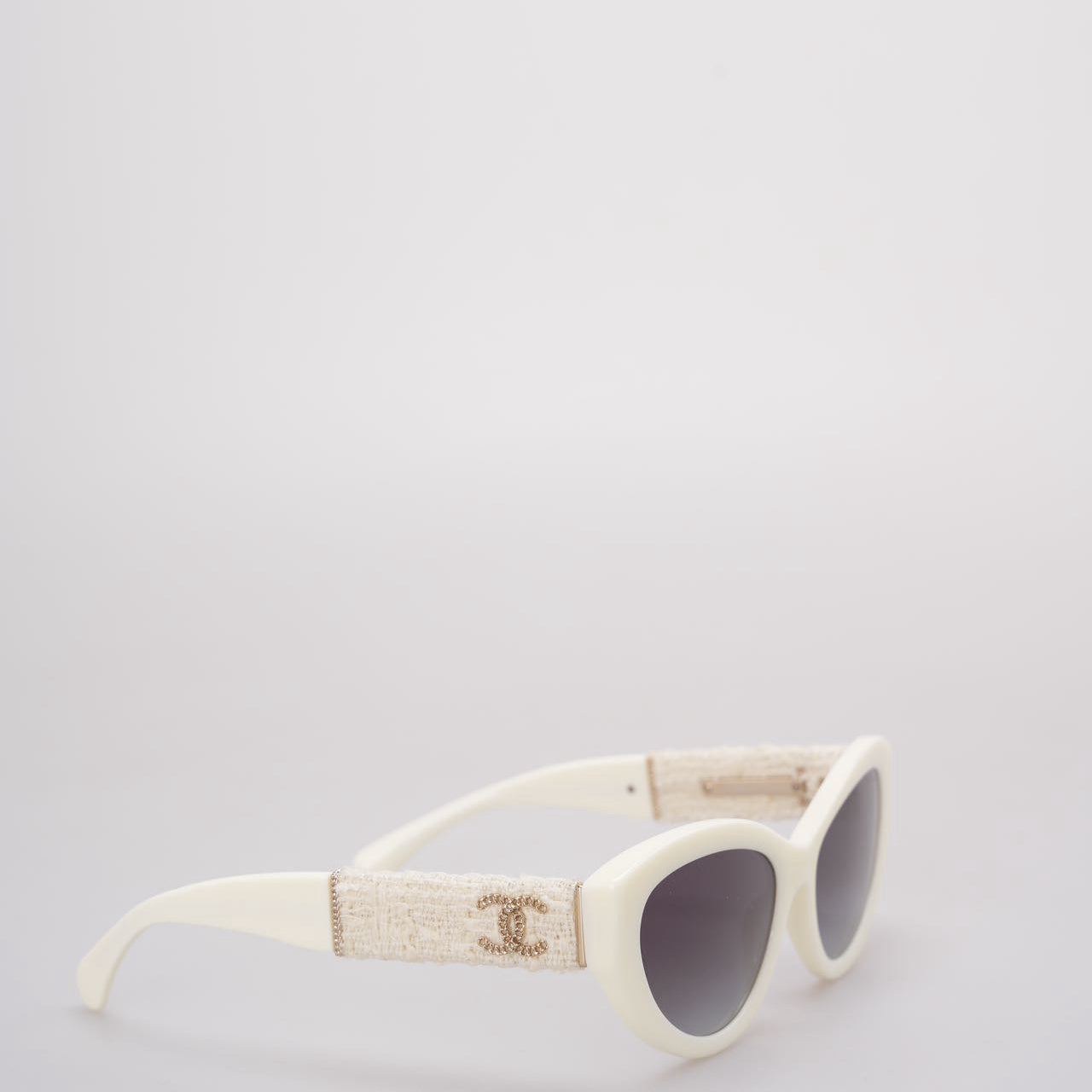 Chanel Acetate Tweed Wool CC Chain Sunglasses 5513-A White