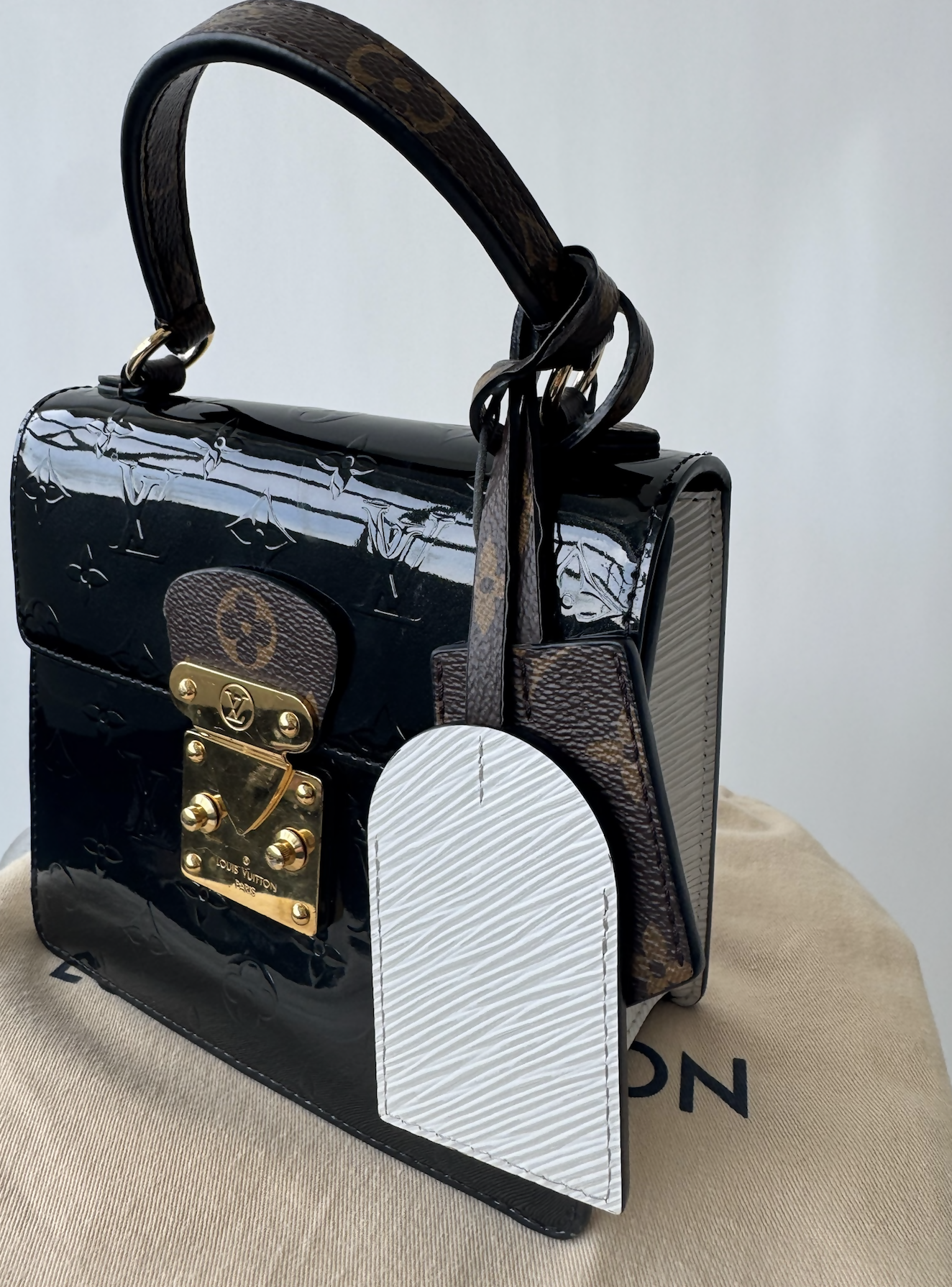 Louis Vuitton Spring street patent leather handbag