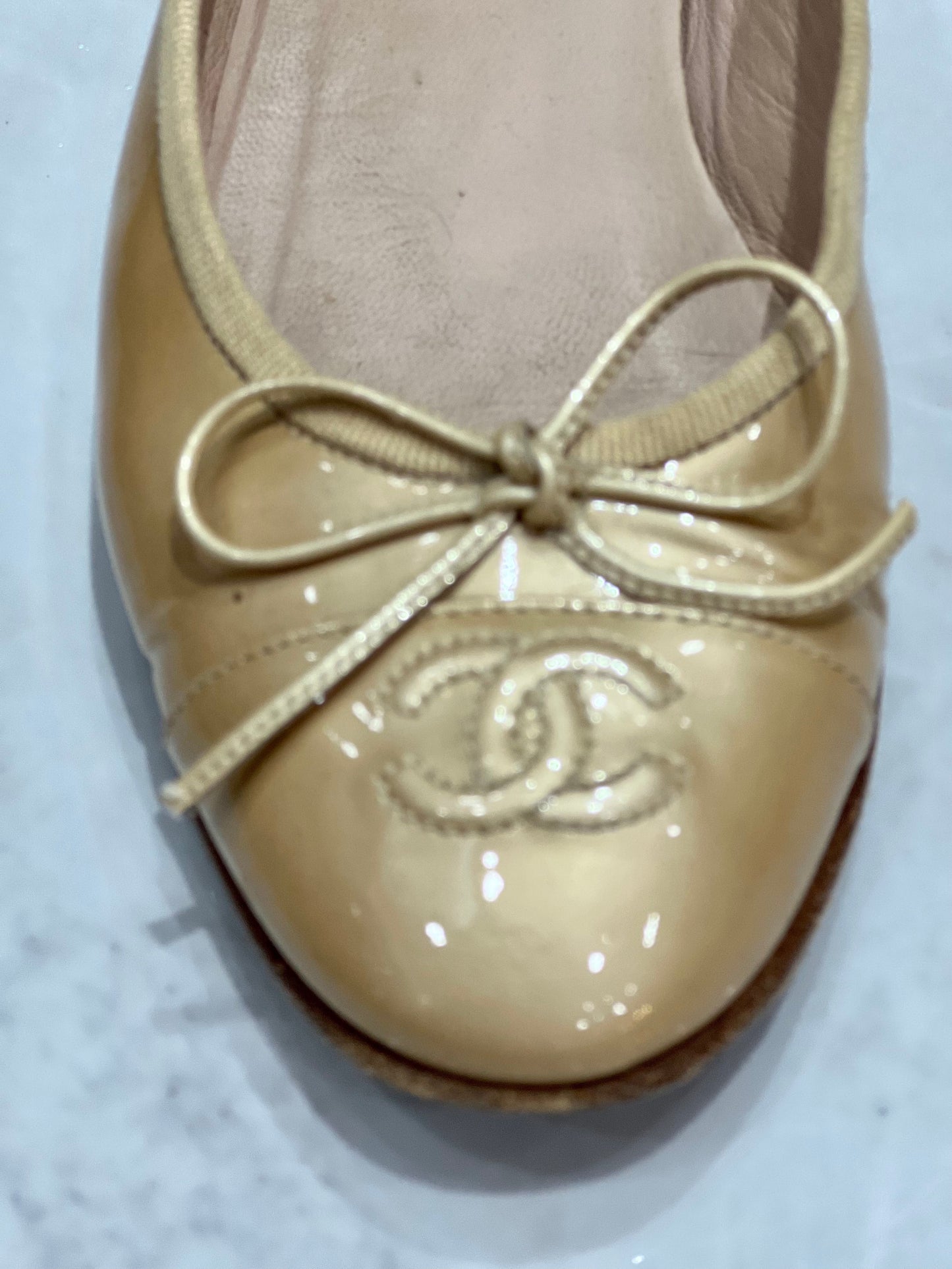 CHANEL CC BALLET FLATS
