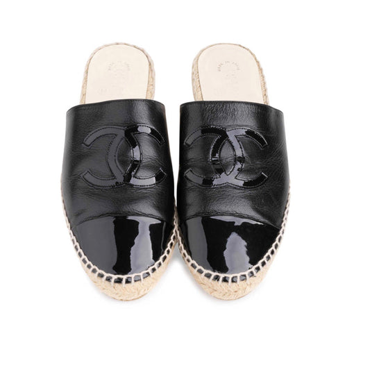 CHANEL CC CAP TOE LEATHER ESPADRILLE MULES