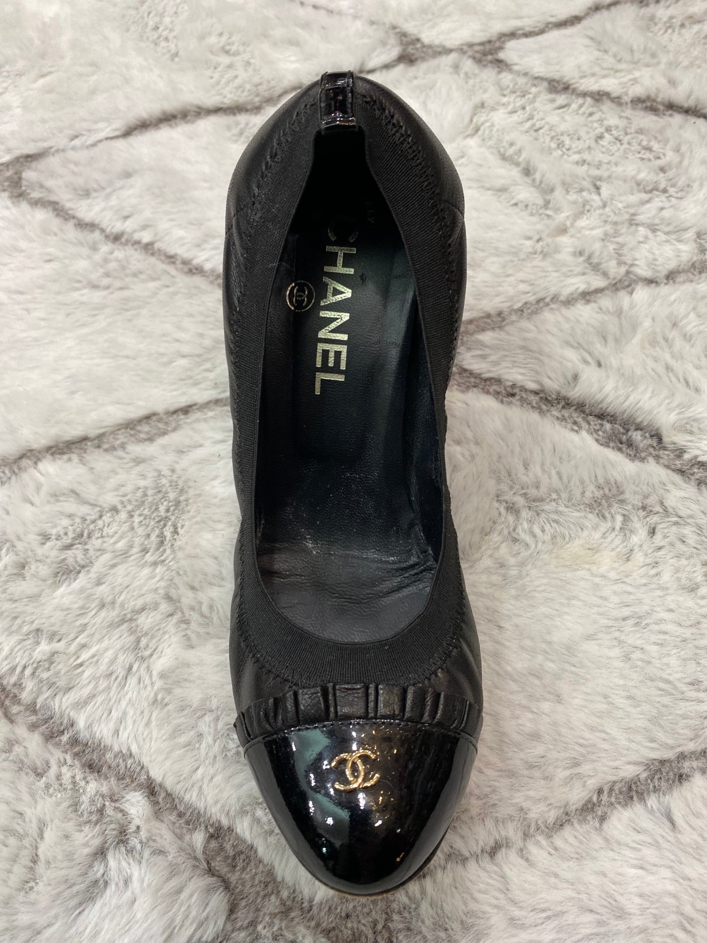 CHANEL CC ESCARPINS STRETCH PUMPS