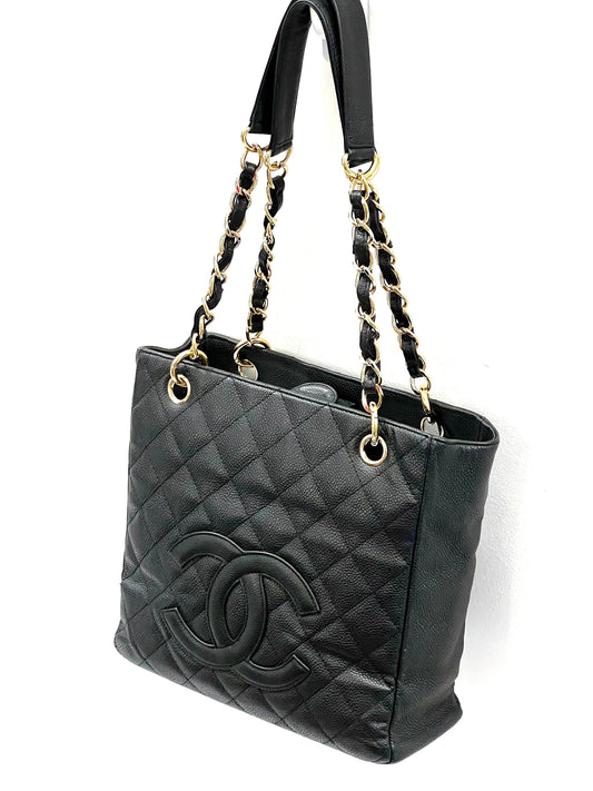 CHL -  CAVIAR QUILTED PETIT SHOPPING TOTE PST