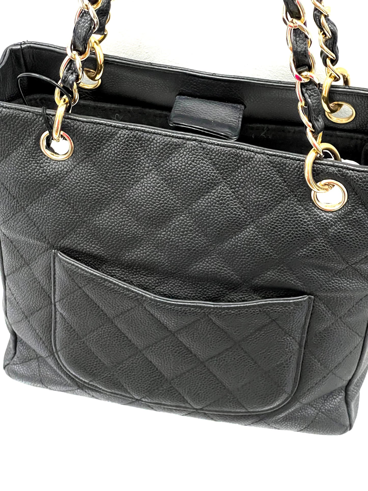 CHL -  CAVIAR QUILTED PETIT SHOPPING TOTE PST