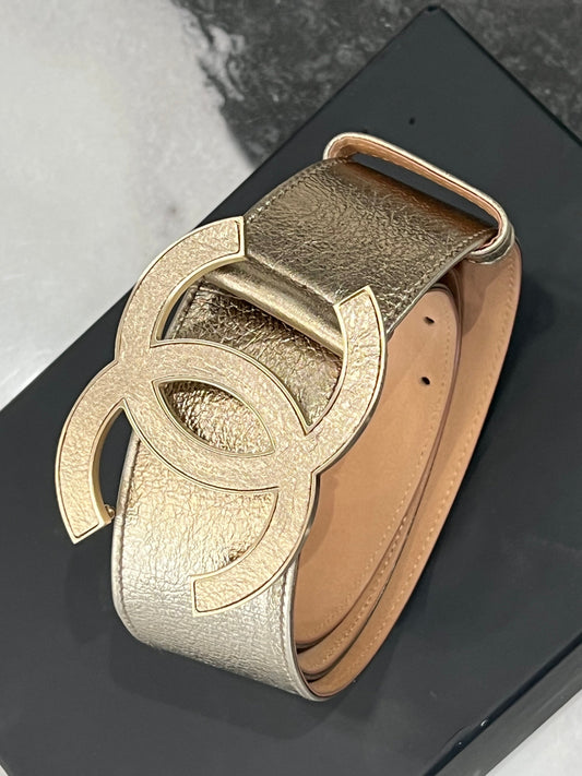 CHANEL METALLIC LAMBSKIN CC BUCKLE WIDE BELT