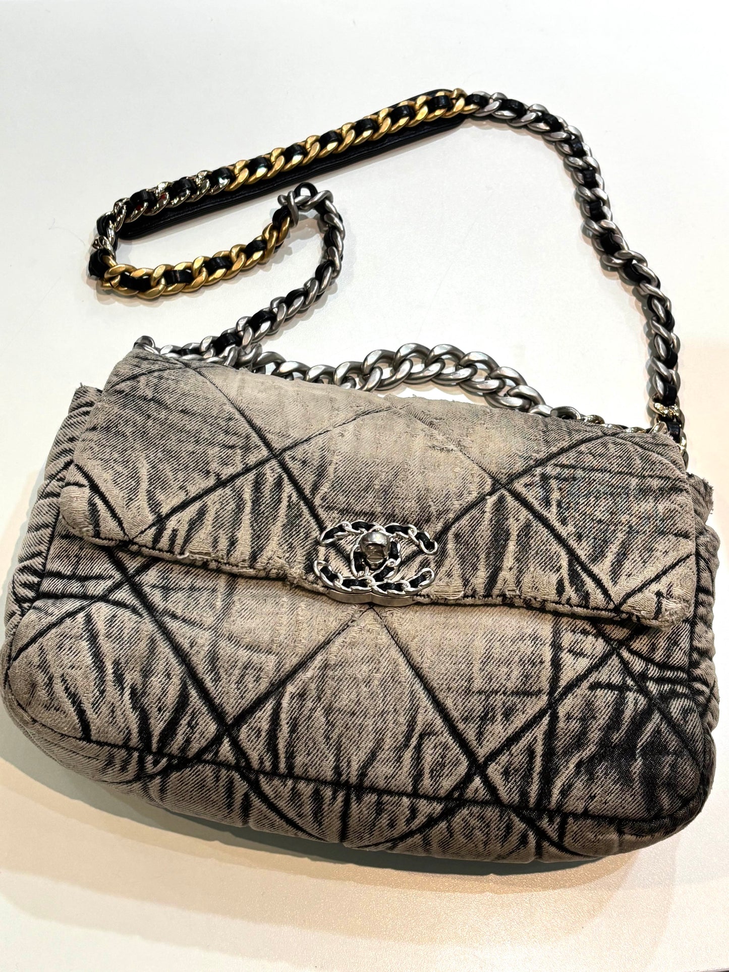 CHANEL 19 DISTRESSED DENIM BAG