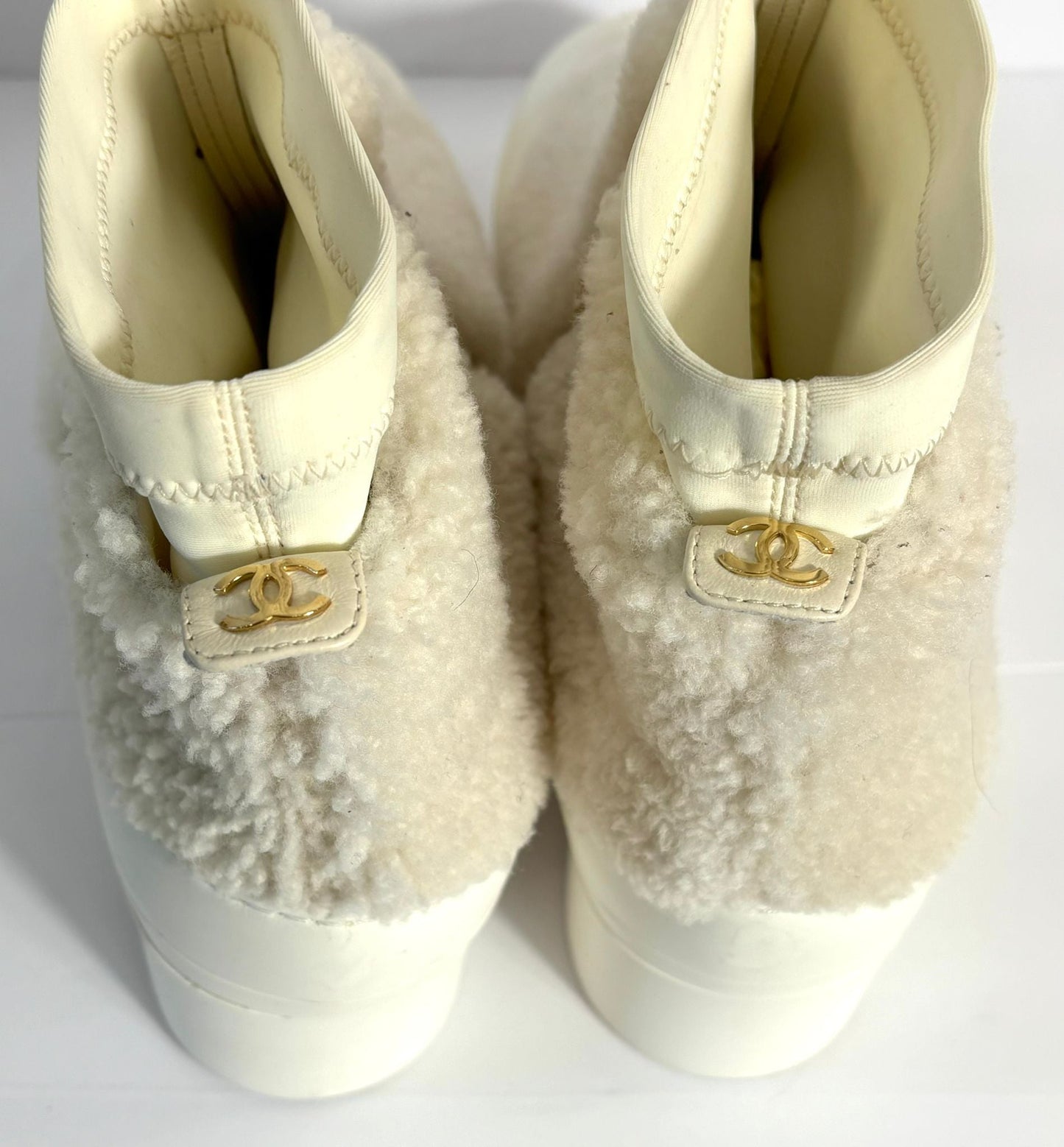 CHANEL CC SHEARLING BOOTS