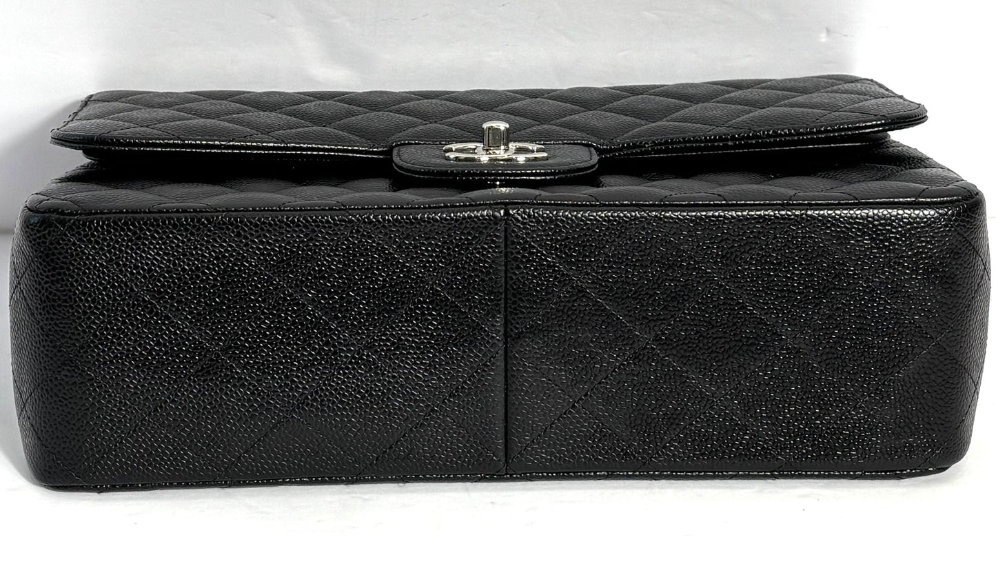 CHANEL CLASSIC CAVIAR QUILTED JUMBO DOUBLE FLAP BAG