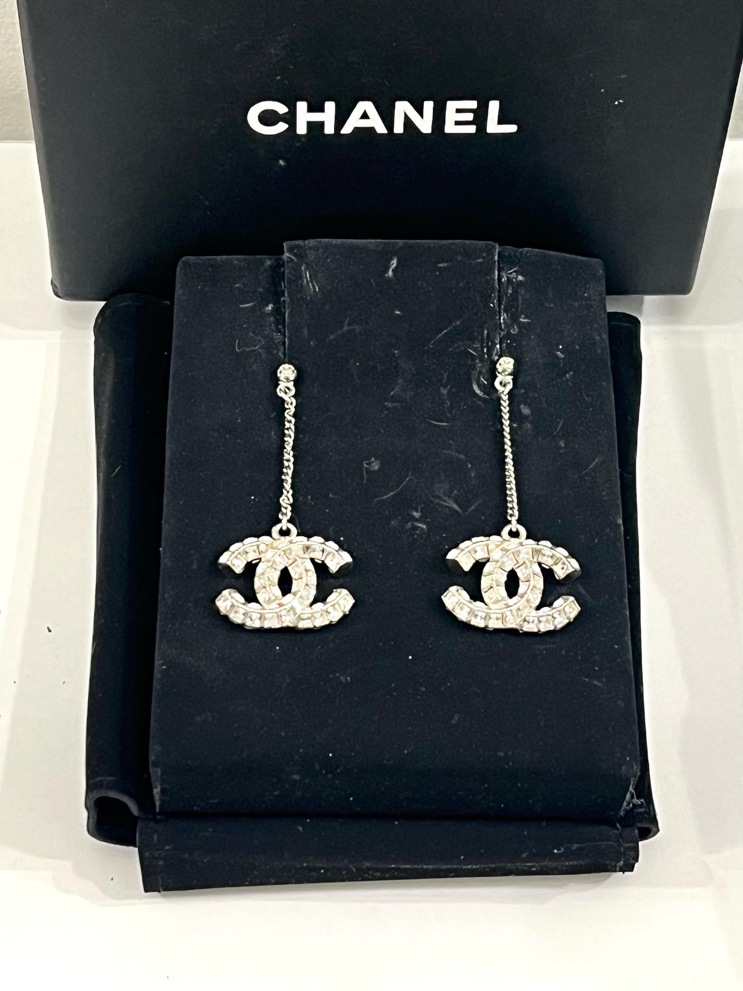 CHANEL BAGUETTE CRYSTAL CC DROP EARRINGS