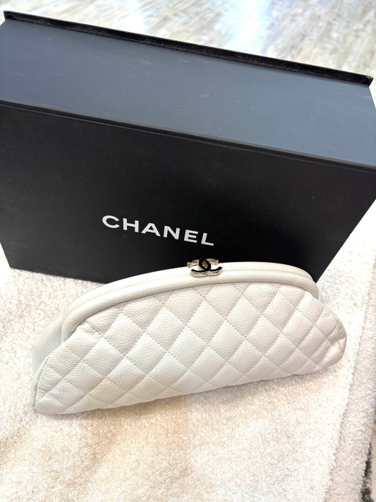 CHANEL CAVIAR QUILTED TIMELESS CLUTCH BAG