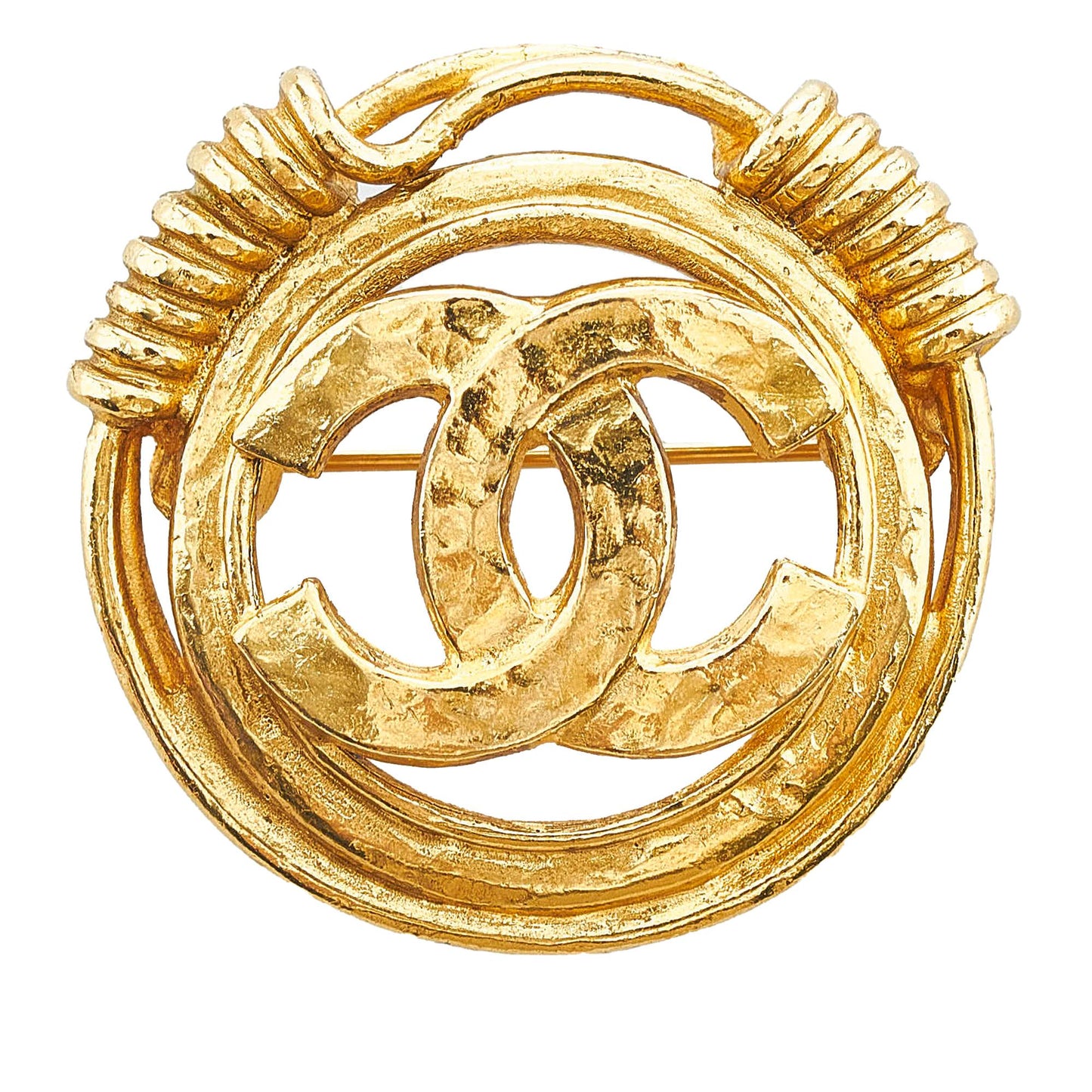 Chanel CC Brooch (SHG-zkE6ur)