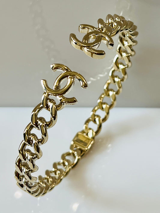 CHANEL CC RUNWAY CHAIN CHOKER NECKLACE