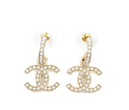 CHANEL CC PEARL HOOP EARRINGS