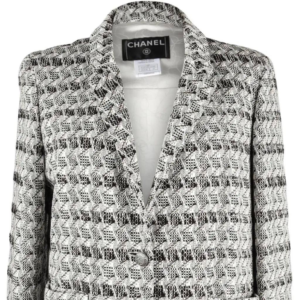 CHANEL SUBTLE SILVER THREAD TWEED BLAZER
